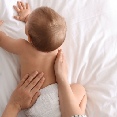 Sarılık (İkter) Nedir? Sarılık Belirtileri, Nedenleri ve Tedavisi 